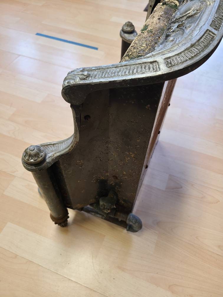 Humphrey Cast Iron Gas Radiator Heater 25 - Local Pickup Only, in Clarence, NY