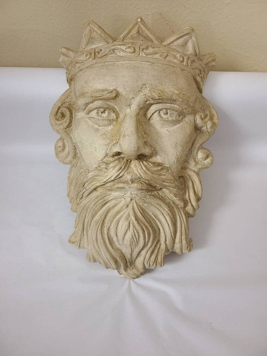 King Decor Brian Boru Plaster Wall Plaque